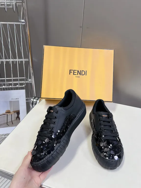 Fendi Shoe 